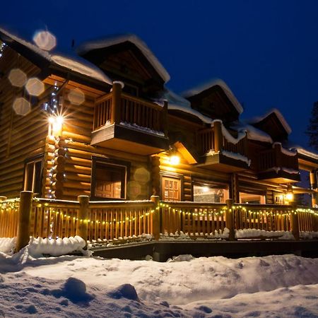 Castle Mountain Chalets Exterior photo